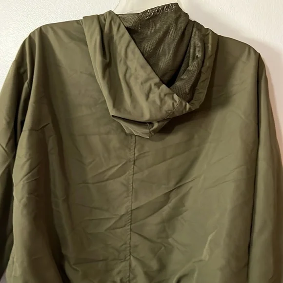 2/$20 Women’s NEW LOOK Olive Green Hooded Zip Up Jacket - Picture 4 of 9